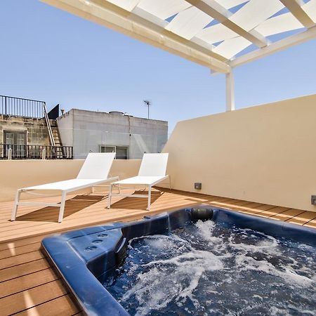 Amazing 4-Bedroom Sliema Town House With Jacuzzi Eksteriør billede